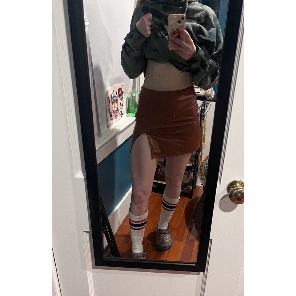 Fashion Nova Women Mini Skirt Medium Faux Leather Slit Short Lined Red Brown